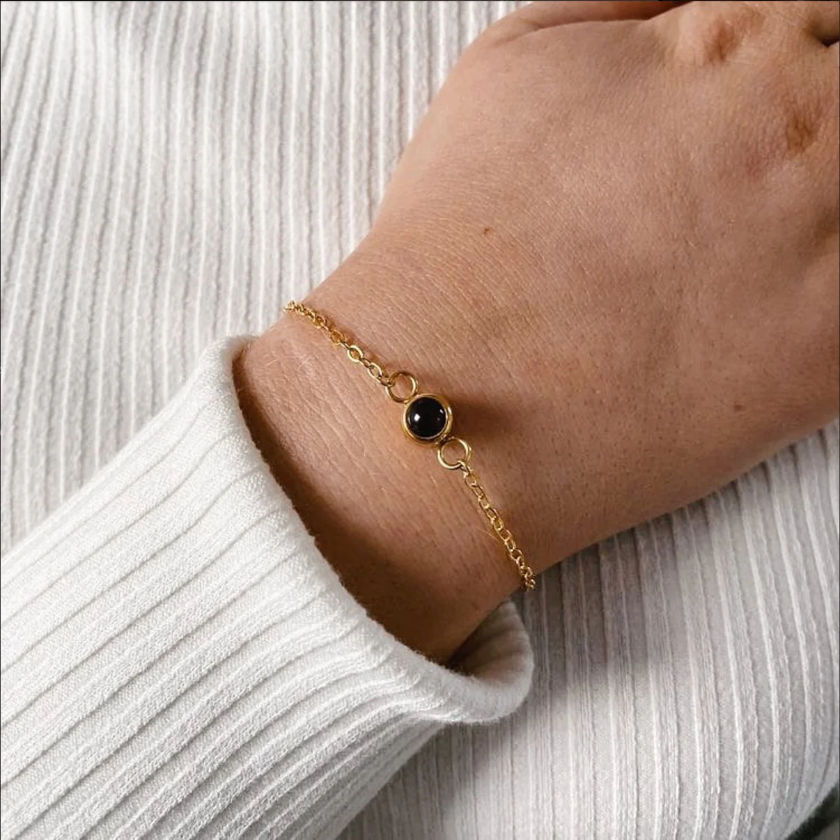 Браслет на заказ с фото: уникальность и персонализация